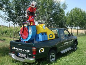 Eichenprozessionsspinner - Leeser & Will - Spezialfahrzeug zur Prävention bei Eichenprozessionsspinnern Eichenprozessionsspinner - Leeser & Will - Spezialfahrzeug zur Prävention bei Eichenprozessionsspinnern - Leeser & Will Schädlingsbekämpfung betreut durch ready4marketing.de